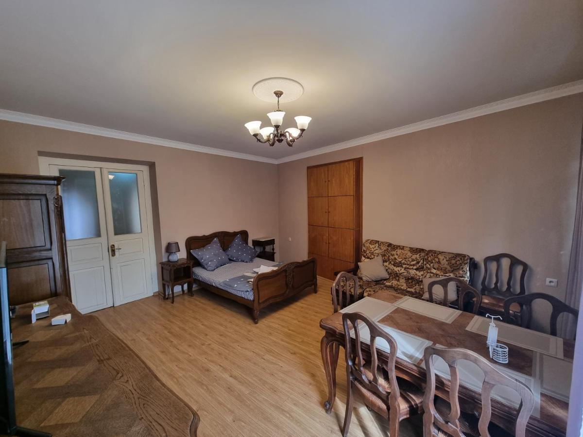 Holiday home Old Freedom Square, площадь свободы *